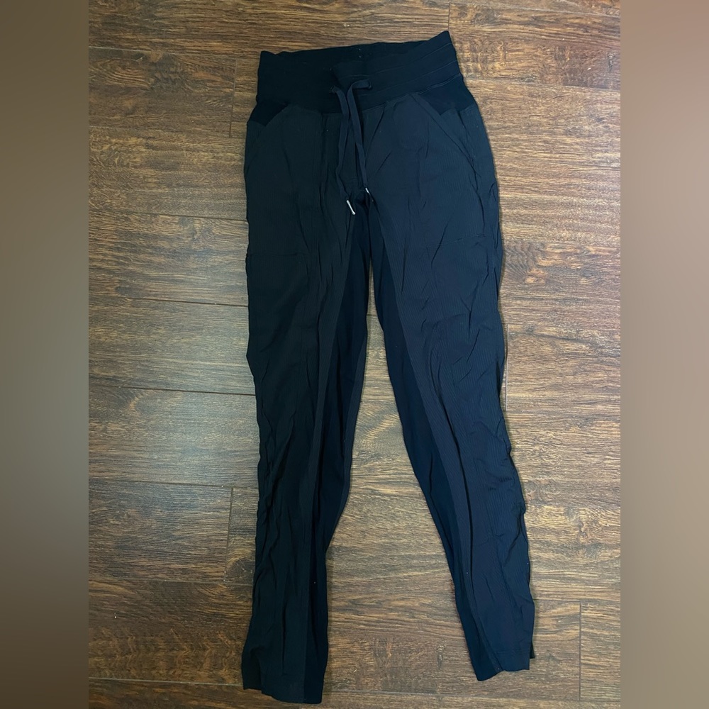 Lululemon Street to studio pant size 2